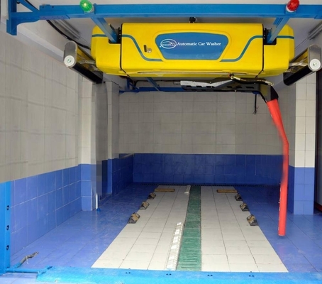 2 Foam Systems 360 ° Rotary Car Wash Machine for Fast and Thorough Car Cleaning