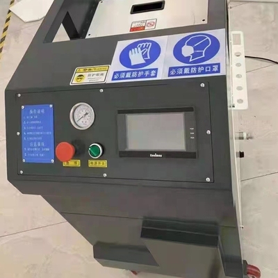 Grey Dry Ice Blasting Machine 1.5kg/Min Capacity For Cleaning Car Engine Carbon