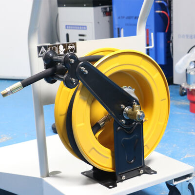 Pneumatic Type Engine Oil Filling Kit with 5:1 Ratio and 6-8L/min Filling Speed for 4S Shops